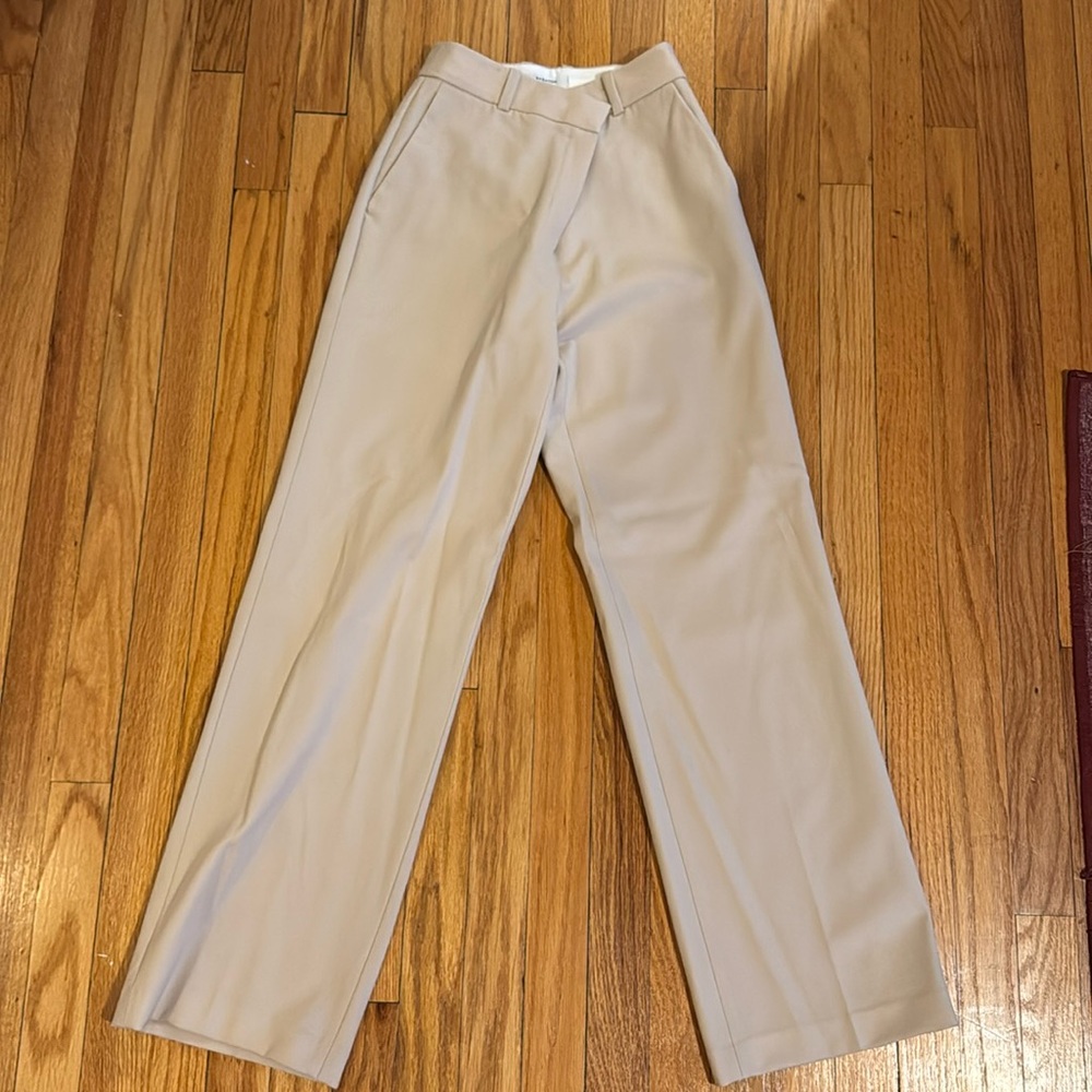 Aritzia Babaton trousers